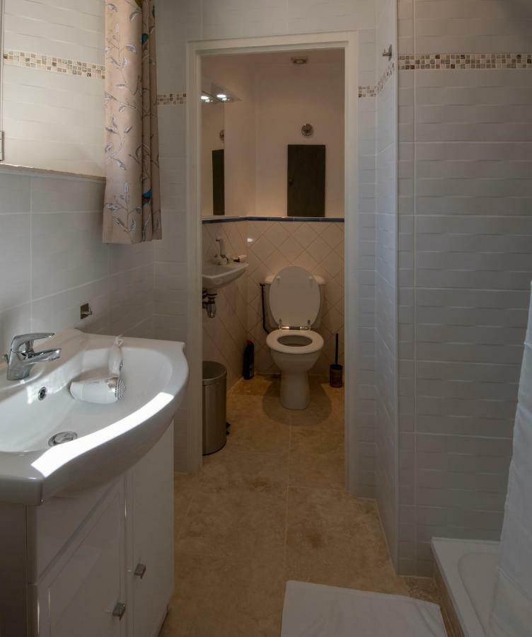 A L'ombre Du Palais Apartment