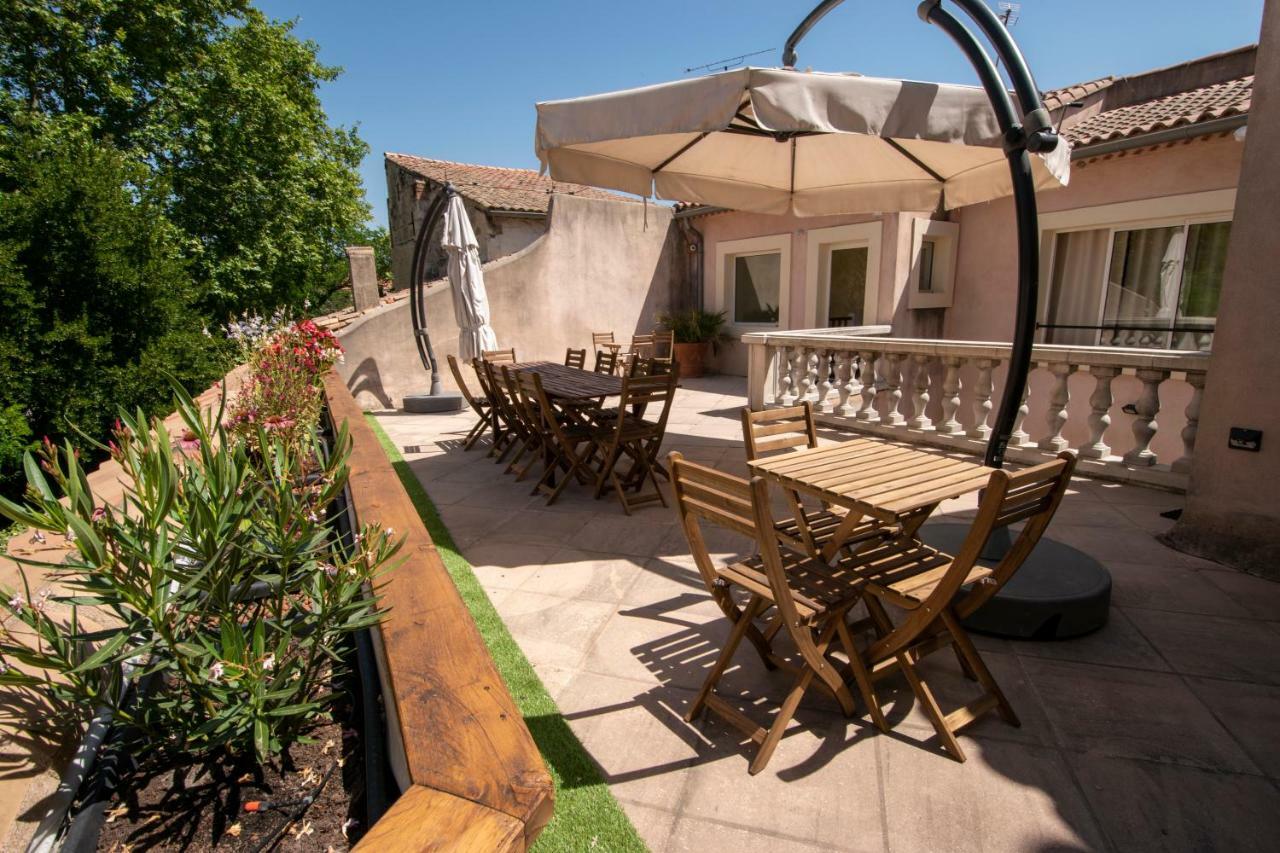 A L'ombre Du Palais Apartment