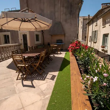 Ferienwohnung A L'Ombre Du Palais Avignon Exterior foto